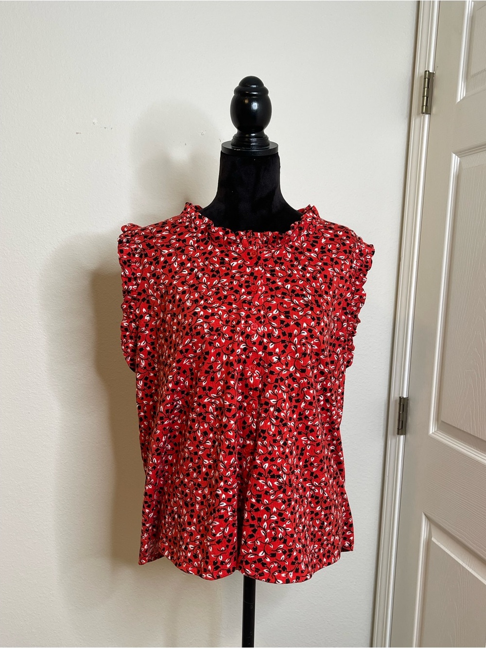Who What Wear Red Printed Ruffle-Sleeve Camisole